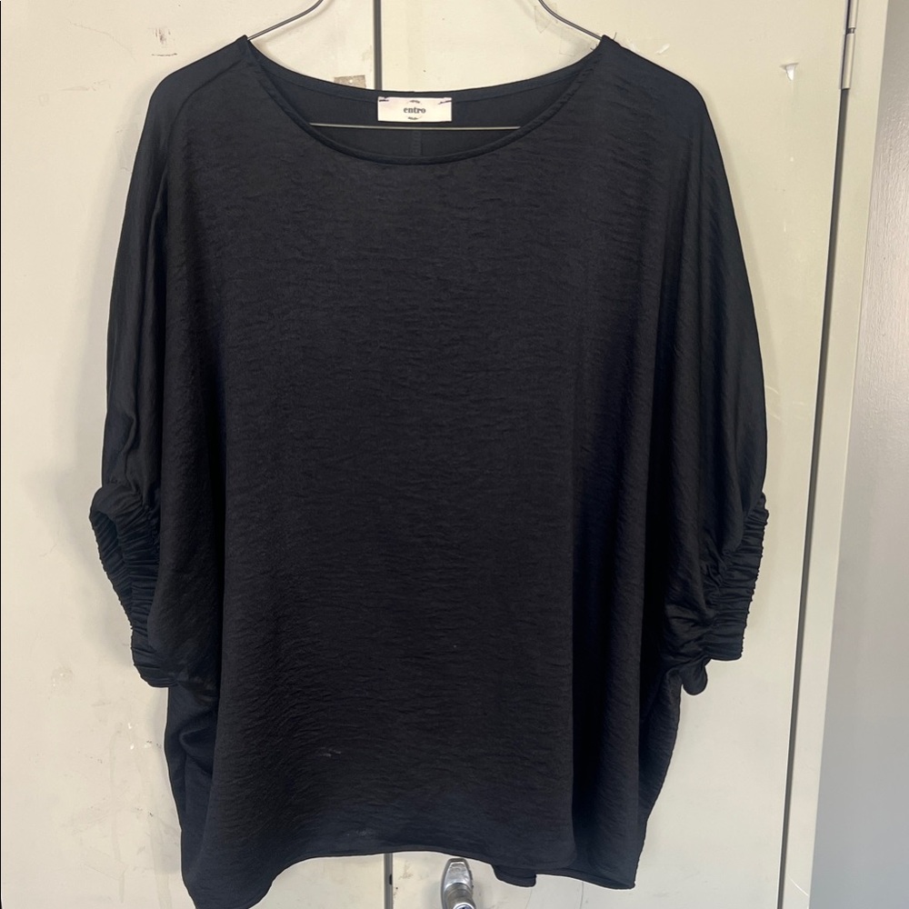 entro Black Ruched Dolman Sleeve Tunic Top